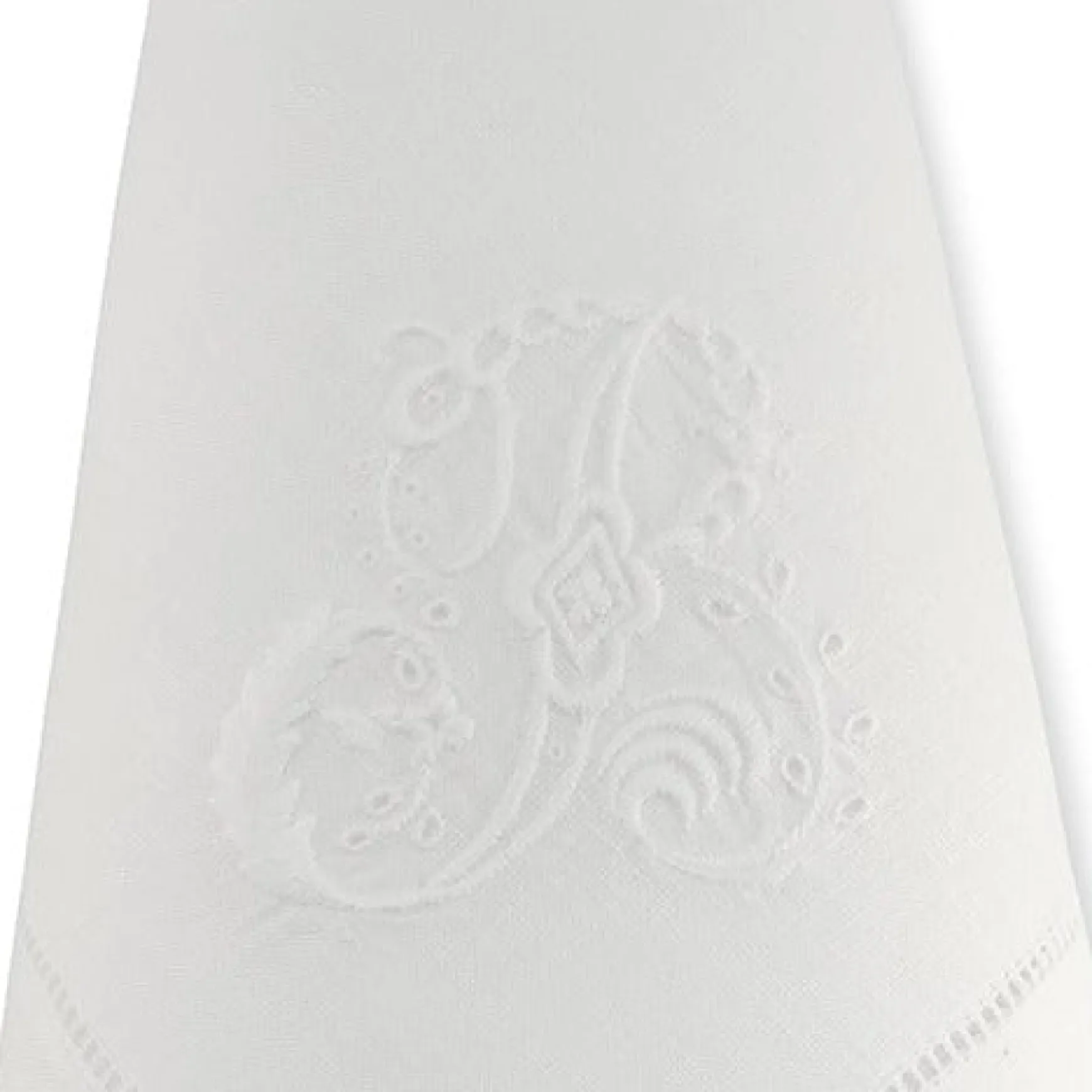 B Cutwork Dinner Napkins (4)