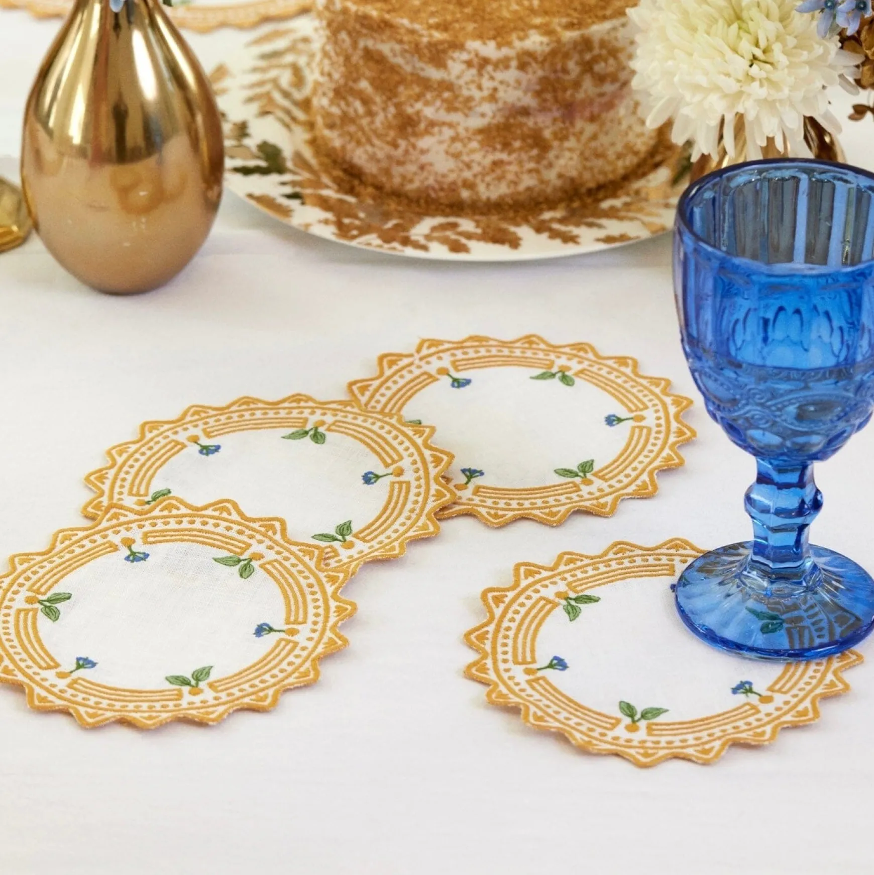 Circle Danica Cocktail Napkins (4)