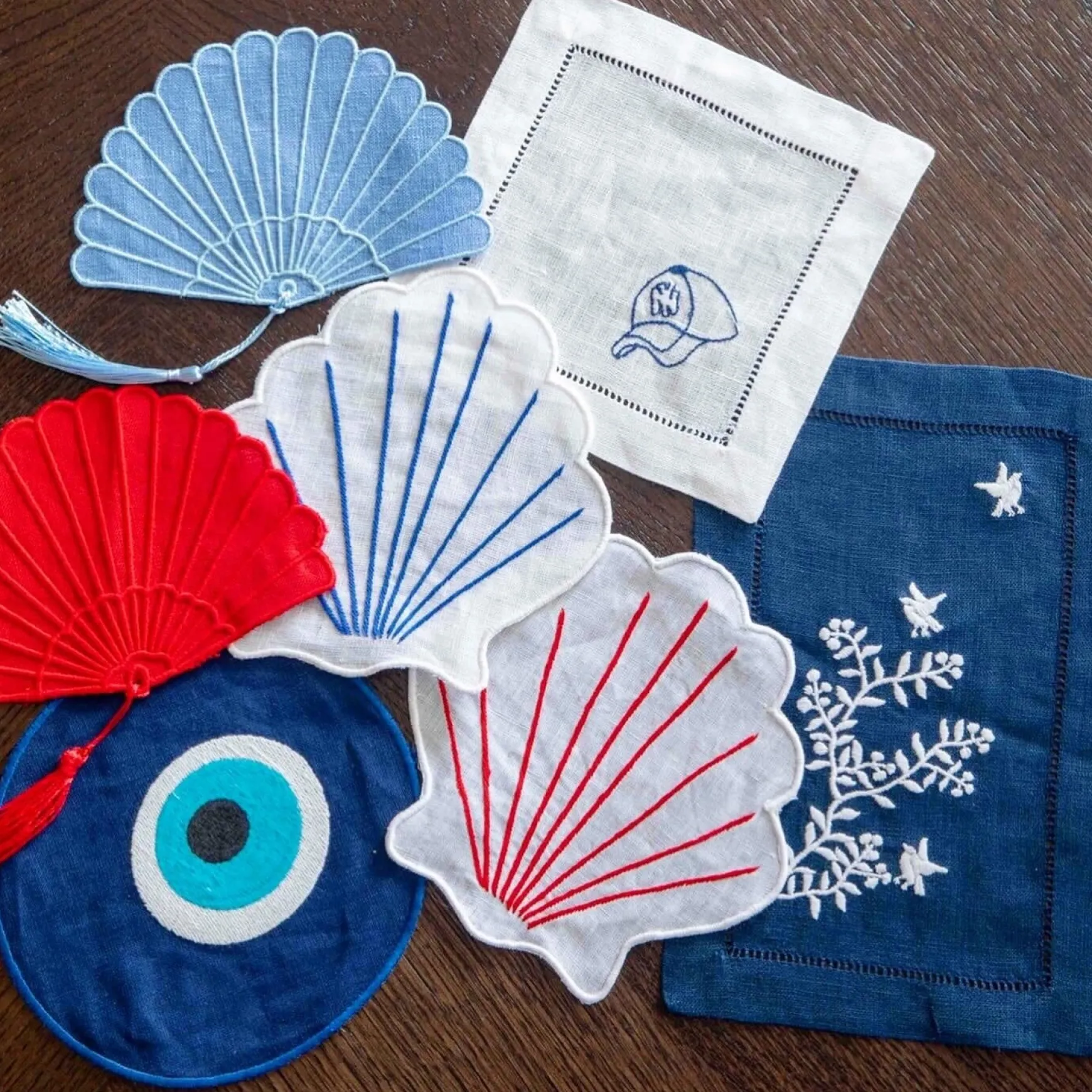 Coral Coquilles Cocktail Napkins (4)