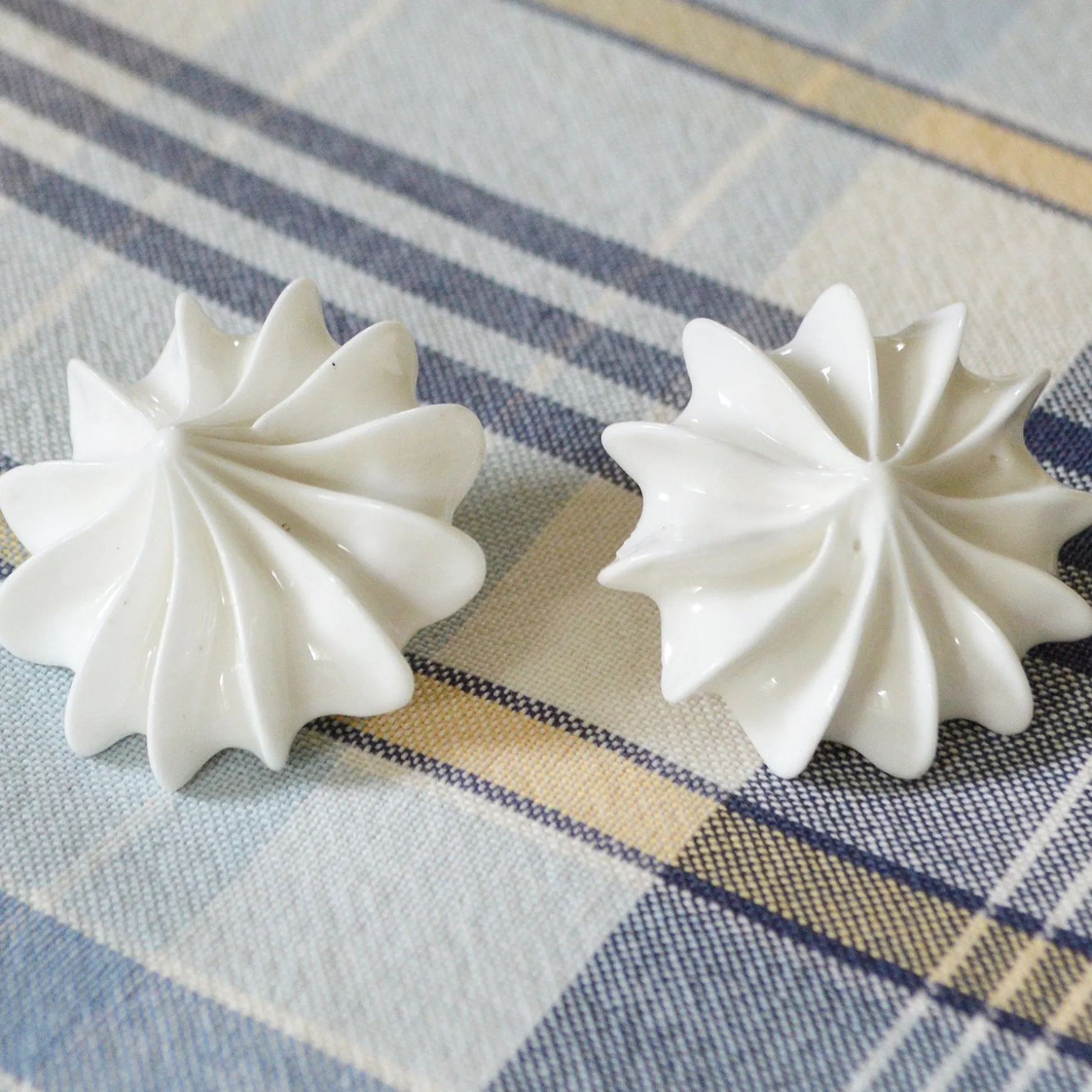 Meringue Kisses